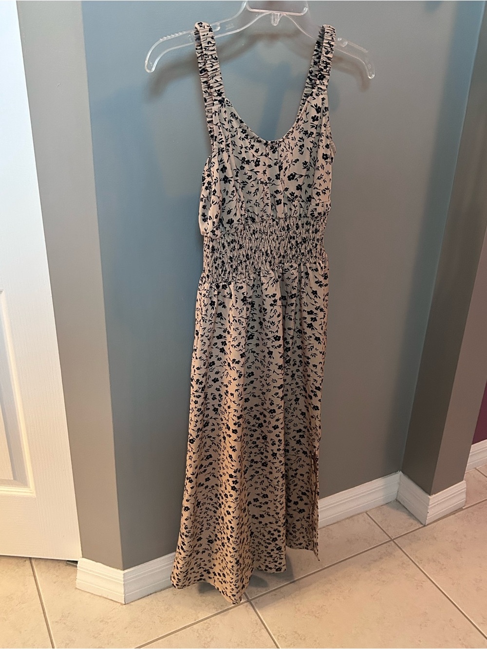 Summer Beige and Black flower dress
